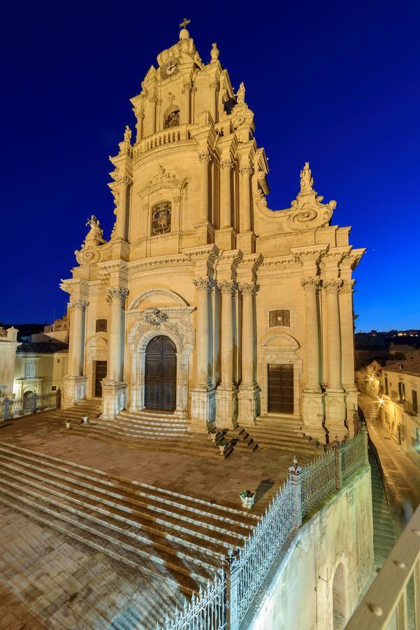 Appartamenti Vista Duomo - Ibla - Pomelia Ragusa Ngoại thất bức ảnh